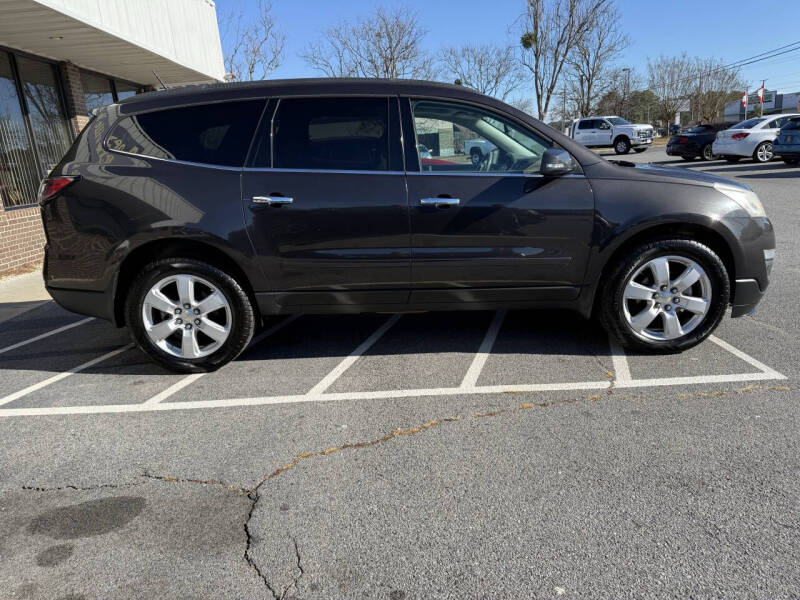 2017 Chevrolet Traverse LT