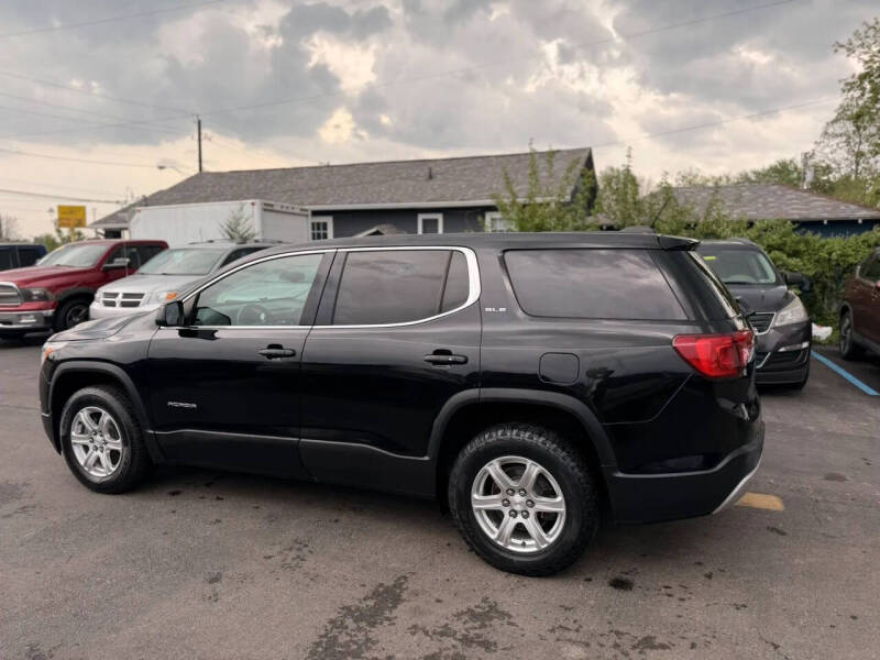 2017 GMC Acadia SLE-1