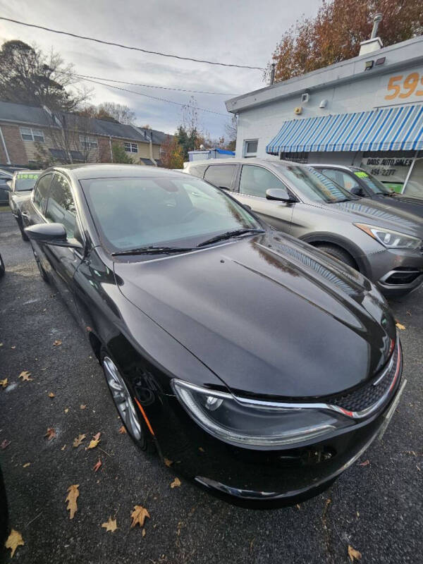 2015 Chrysler 200 Limited's photo
