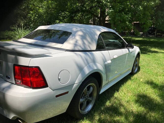 2003 Ford Mustang