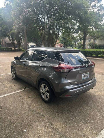 2021 Nissan Kicks S