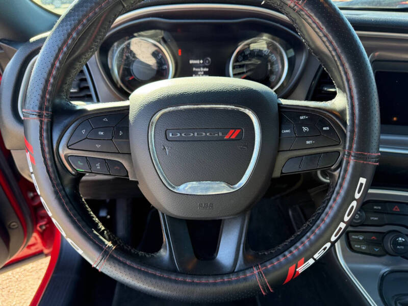 2019 Dodge Challenger SXT