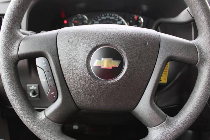 2024 Chevrolet Express 2500