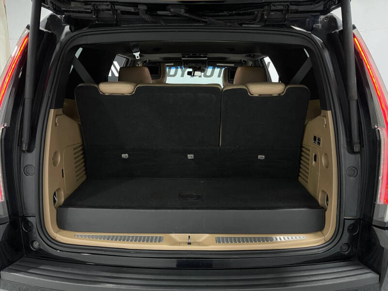2019 Cadillac Escalade Platinum