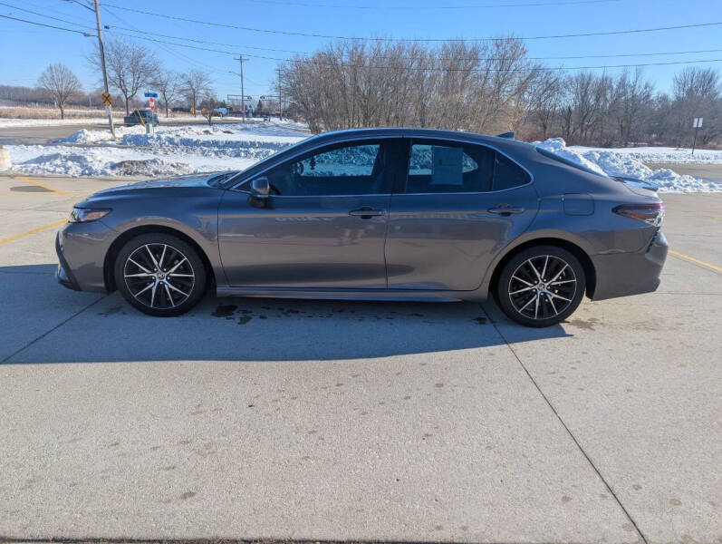 2022 Toyota Camry SE