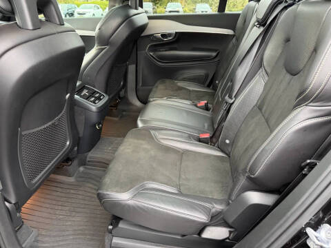 2017 Volvo XC90 T6 R-Design