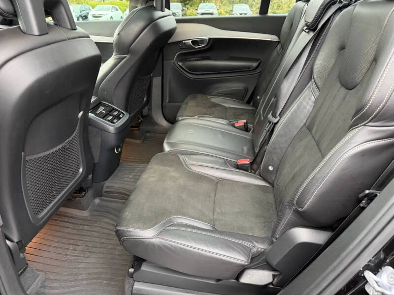 2017 Volvo XC90 T6 R-Design