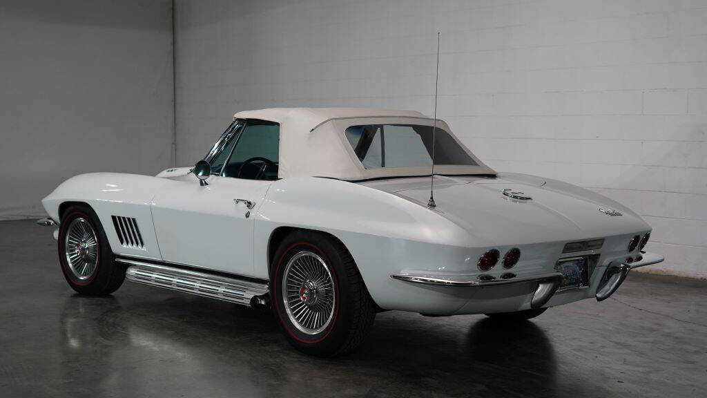 1967 Chevrolet Corvette 9