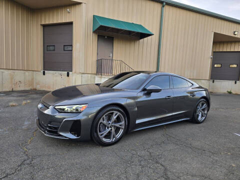 2022 Audi e-tron GT quattro Premium Plus