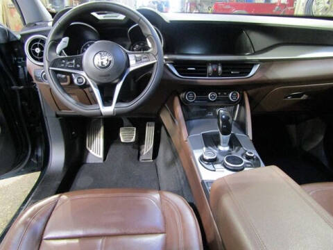 2019 Alfa Romeo Stelvio Sport