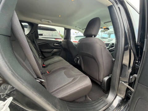 2019 Jeep Cherokee Latitude