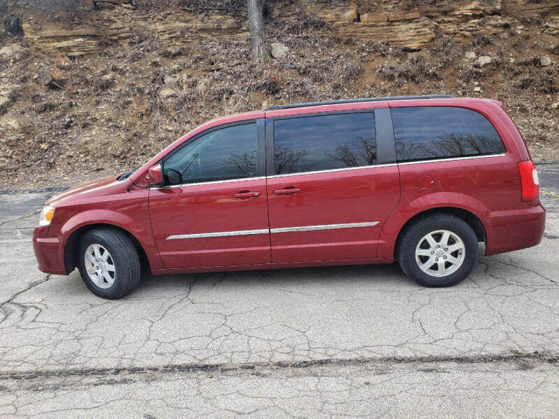 2013 Chrysler Town and Country Touring