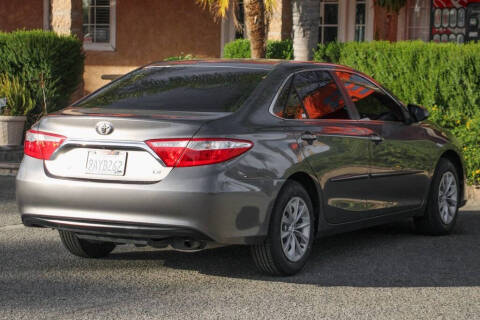 2017 Toyota Camry LE