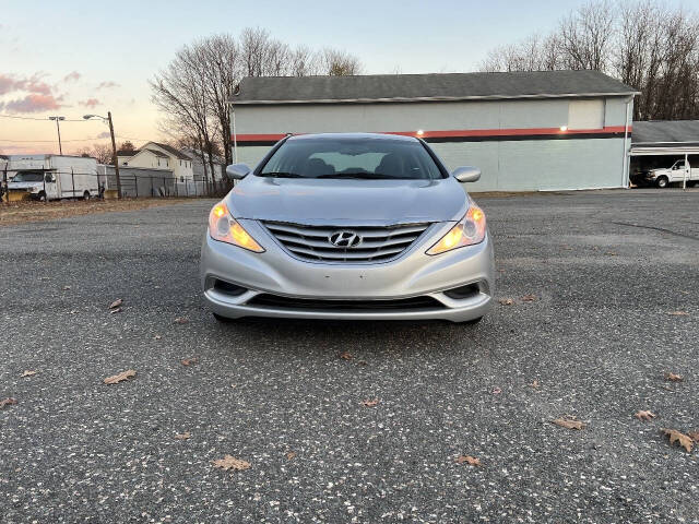 2013 Hyundai SONATA for sale at Kanar Auto Sales LLC in Springfield, MA