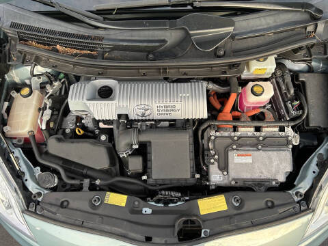 2012 Toyota Prius Three