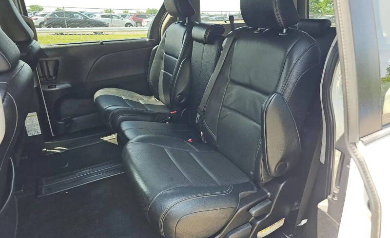 2015 Toyota Sienna