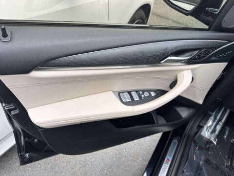 2023 BMW X4 xDrive30i