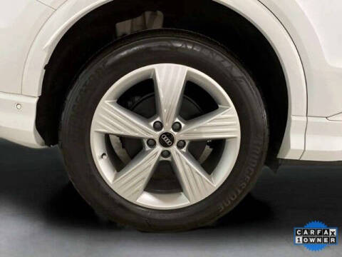 2024 Audi Q4 e-tron quattro Premium Plus 50