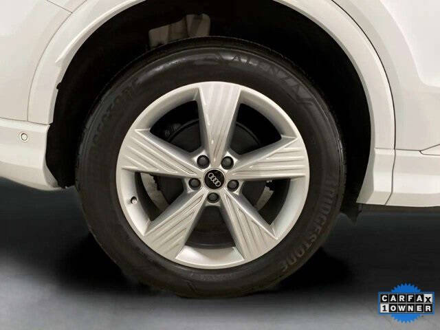 2024 Audi Q4 e-tron quattro Premium Plus 50