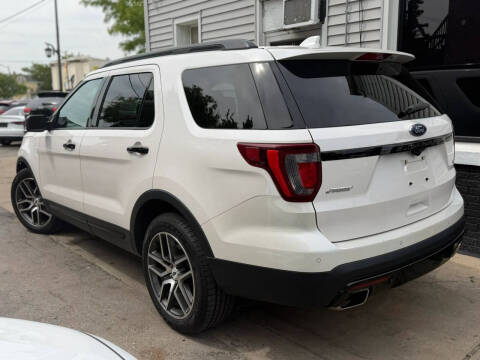 2017 Ford Explorer Sport