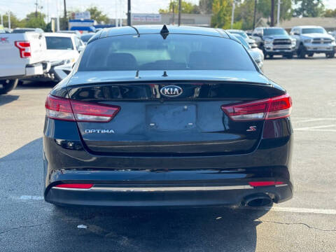 2018 Kia Optima LX