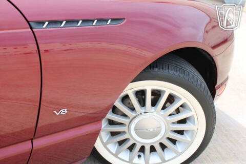 2004 Ford Thunderbird Deluxe
