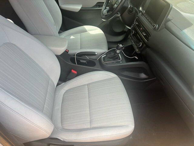 2022 Hyundai Kona SEL