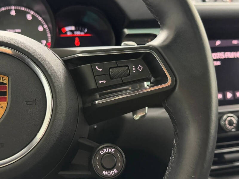 2022 Porsche Macan S