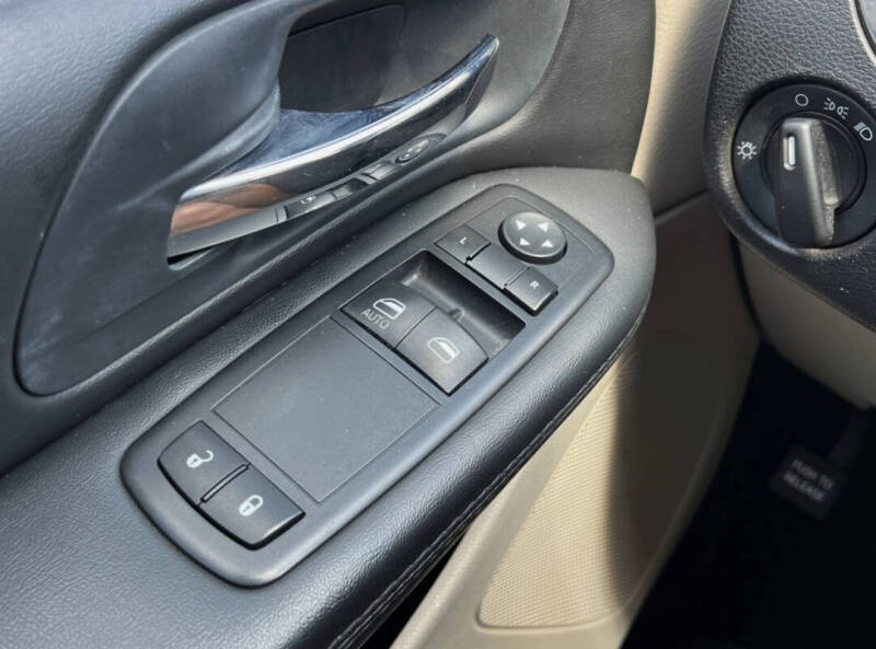 2014 Dodge Grand Caravan SE