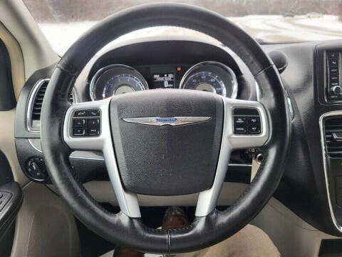 2011 Chrysler Town and Country Touring