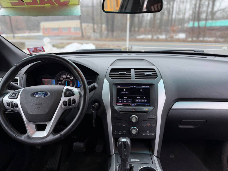 2011 Ford Explorer XLT
