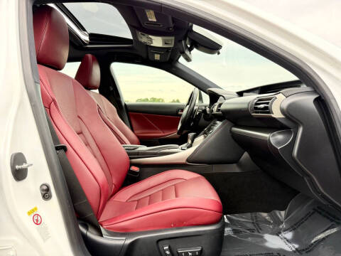 2017 Lexus IS 200t