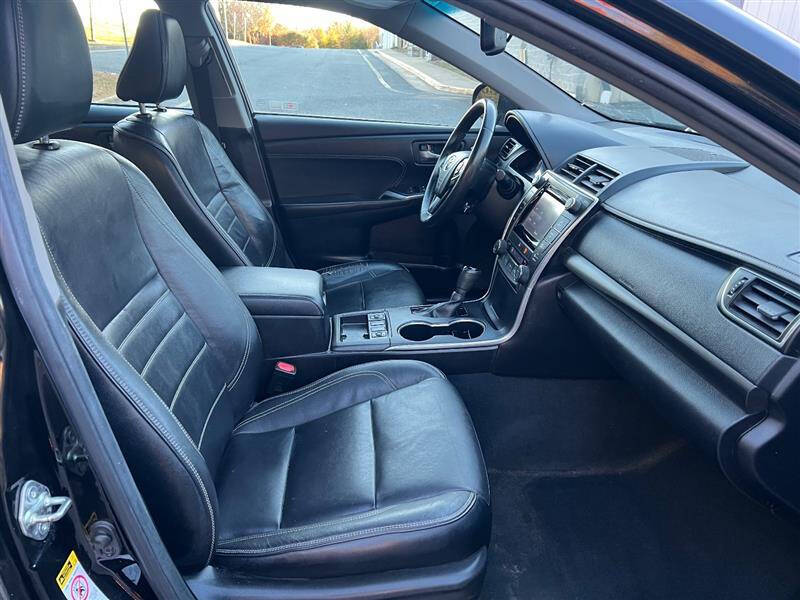 2015 Toyota Camry Hybrid