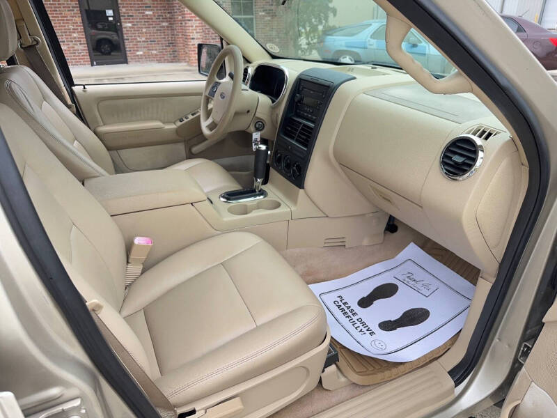 2006 Ford Explorer XLS