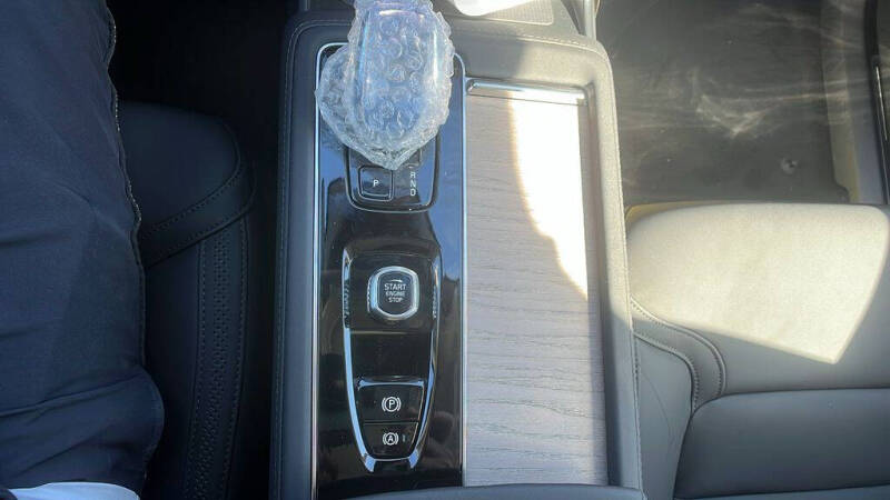 2026 Volvo XC90 B5 Core
