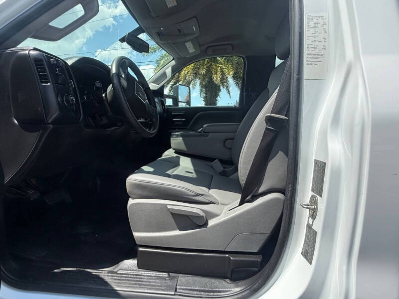 2019 GMC Sierra 3500HD CC