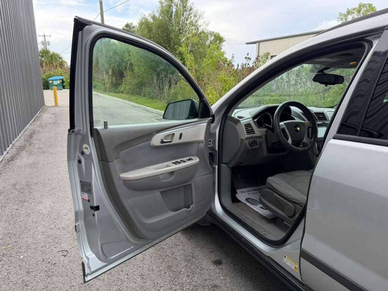 2012 Chevrolet Traverse LS