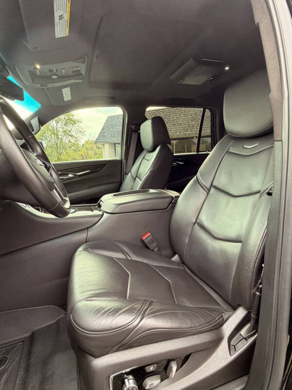 2016 Cadillac Escalade Platinum