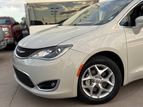 2019 Chrysler Pacifica Touring Plus