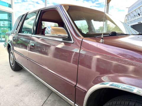 1990 Chrysler New Yorker