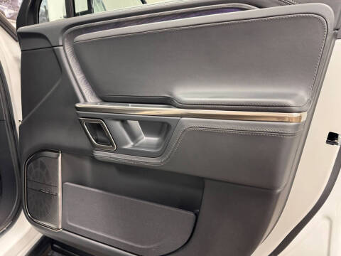 2022 Rivian R1T Adventure