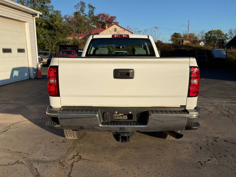 2019 Chevrolet Silverado 2500HD Work Truck photo 8