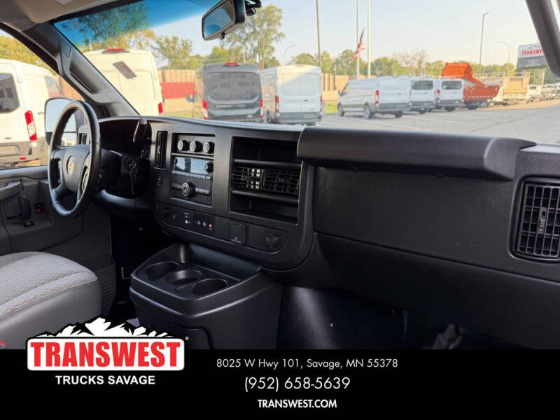 2021 Chevrolet Express 2500