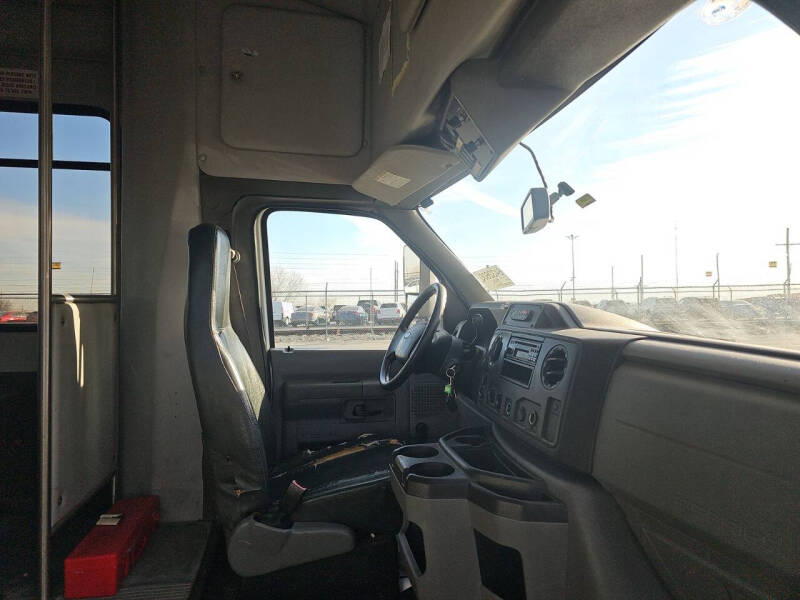2011 Ford E-Series E-350 SD