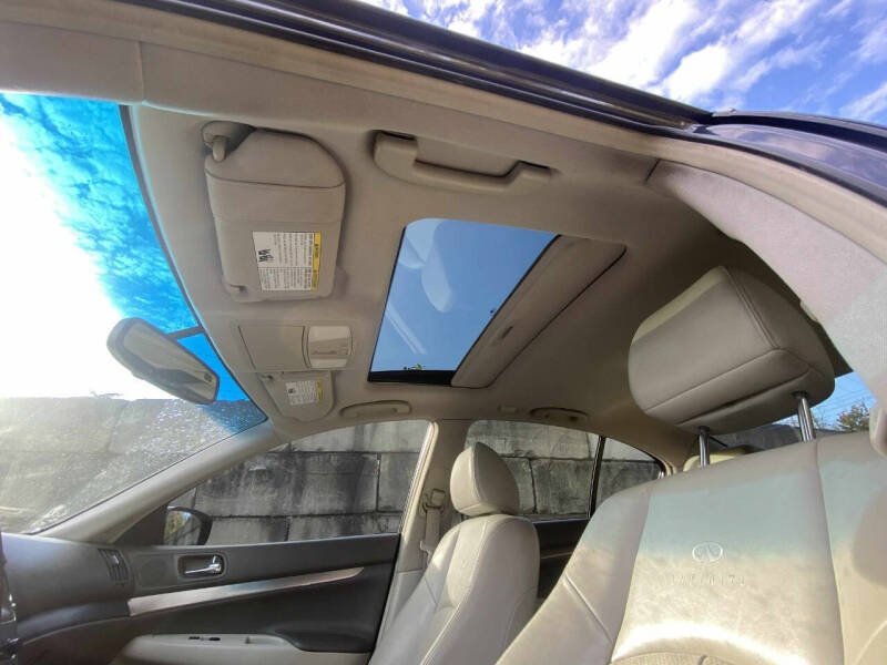 2012 Infiniti G37 Sedan x