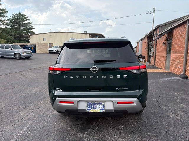 2024 Nissan Pathfinder Platinum