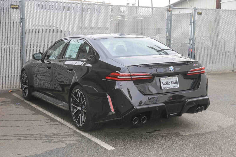 2026 BMW M5