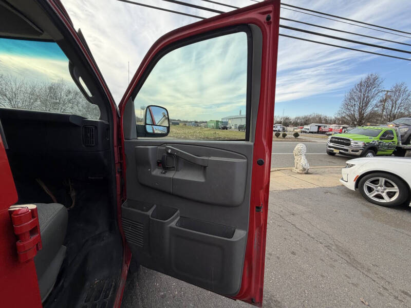 2017 Chevrolet Express 2500