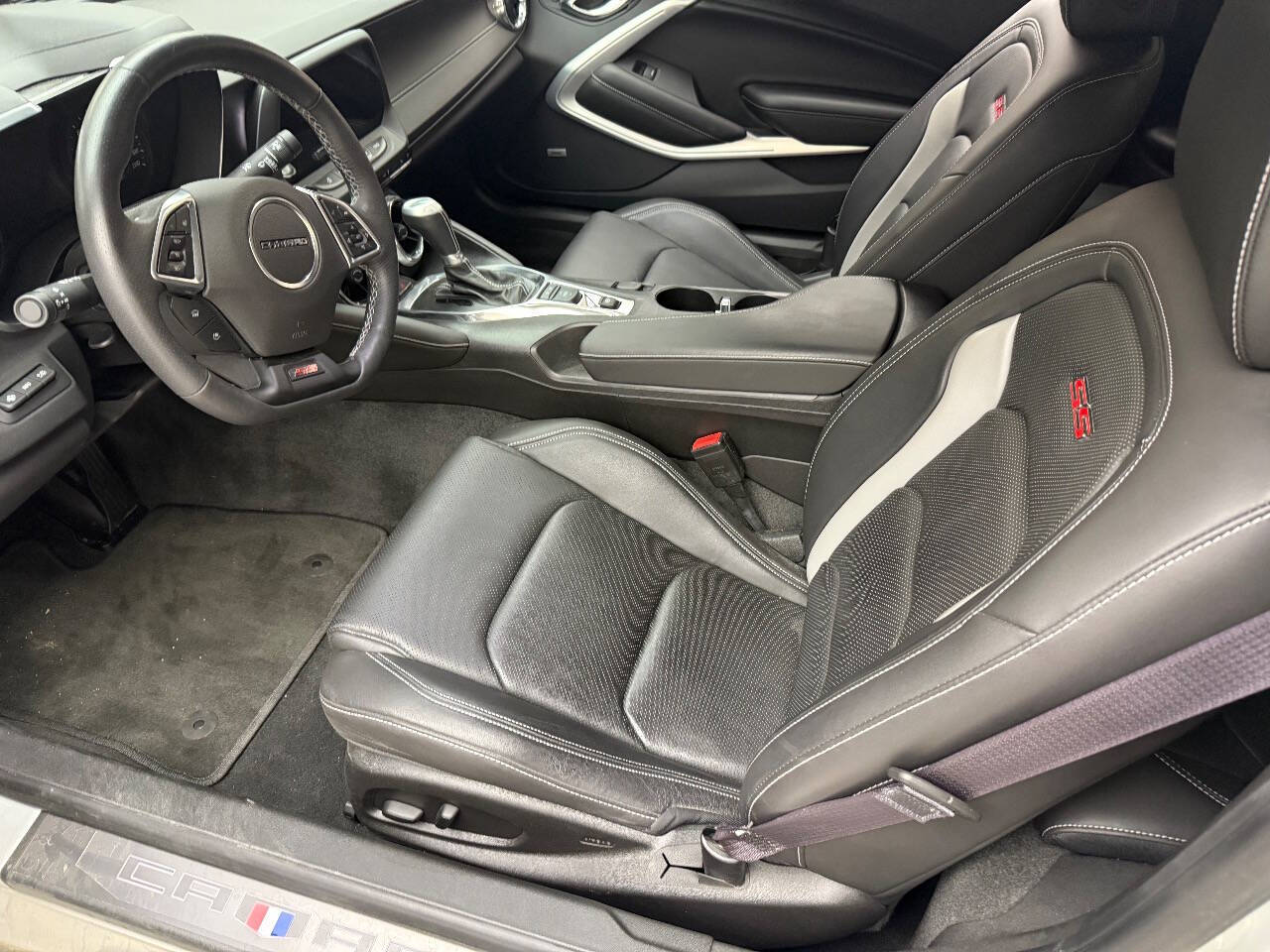 2016 Chevrolet Camaro 11