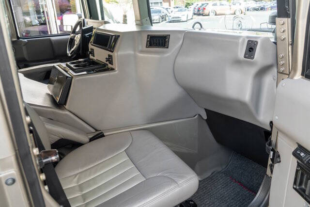 2000 AM General Hummer 40